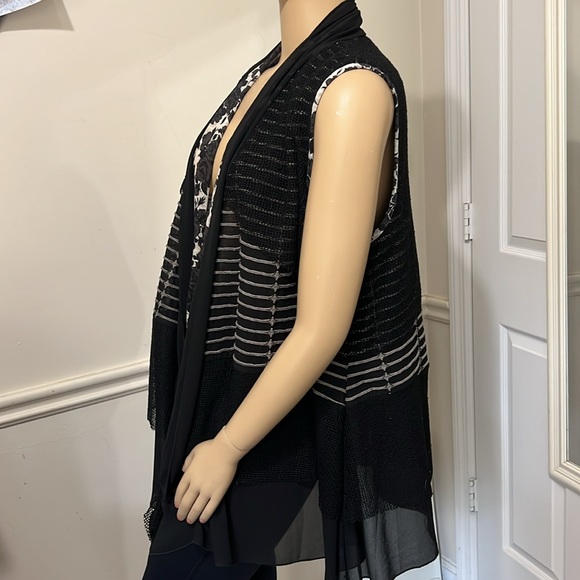 MULTIPLES OPEN SCARF VEST SIZE 2X Floral Black Bling - Picture 7 of 9